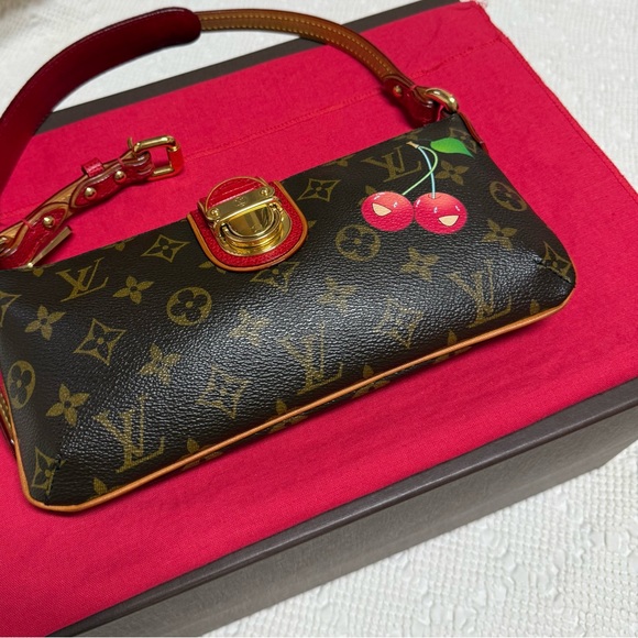 Louis Vuitton Murakami Monogram cherry cerises Lizard Cherry pochette - Picture 3 of 17